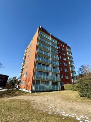 Freundliche 2-Zimmer-Wohnung mit Balkon und EBK in Geesthacht