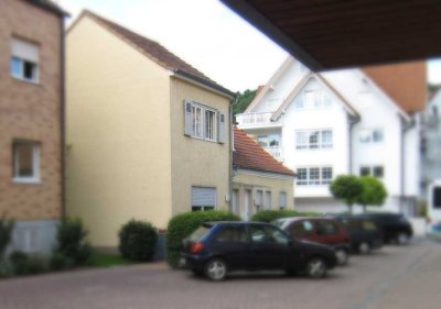 Schöne, geräumige, helle 3 Zimmer Wohnung in Goldbach nähe Waldschwimmbad