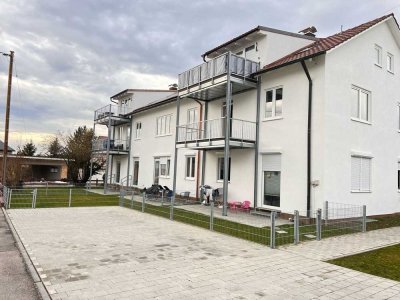 Renovierte und gehobene Wohnung mit Terrasse & Garten in ruhiger Lage