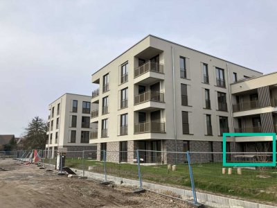 Neubau-Erstbezug: Drei-Zimmer-Wohnung mit Terrasse und eigenem Gartenanteil