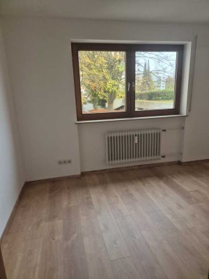 Erstbezug nach Sanierung mit Balkon: Exklusive 4,5-Zimmer-Wohnung in Biberach an der Riß