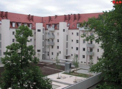 Zentrale beliebte Linzer innerstädtische Lage - ruhiger, grüner Innenhof - gemütliche und gut geschnittene 3-Zimmer-Wohnung!