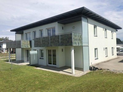 Schöne 3-Zimmer Wohnung mit Loggia und Balkon