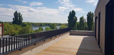 in Top Lage Penthouse mit Dachterrasse und Wasserblick