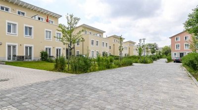 ZUHAUSE IN STRAUSBERG: MODERNE DOPPELHAUSHÄLFTE MIT EINBAUKÜCHE UND FUSSBODENHEIZUNG