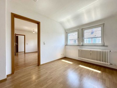 Sofort verfügbar! 2-Zimmer-Wohnung mit Ausbau-Möglichkeit zur Maisonette-Wohnung in Denkendorf