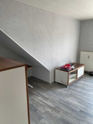 Geschmackvolle, gepflegte 3-Zimmer-Dachgeschosswohnung mit Balkon in Krefeld