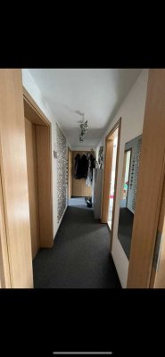 Kernsanierte 2-Zimmer-DG-Wohnung in Sindelfingen am Klostersee