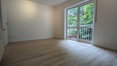 Helle Terrassen-Wohnung :-)  + Einbauküche