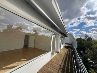 Exklusive 3-Zimmer-Dachwohnung mit 80m² Terrasse