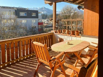 Helle Dachgeschosswohnung mit wunderbarem Ausblick in die Kössener Bergwelt