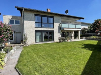 ImmobilienPunkt*** Vollständig modernisiertes Einfamilienhaus in Traumlage