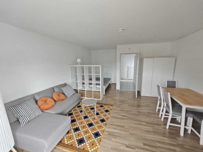 Voll möblierte & neu renovierte 1 Zimmer Wohnung, nahe WMF und Hochschule