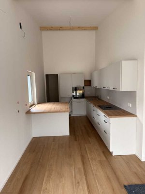 Exklusive 3-Zimmer-Wohnung im Neubau (KfW 40) mit Balkon und Top-Ausstattung in Amberg-Klein