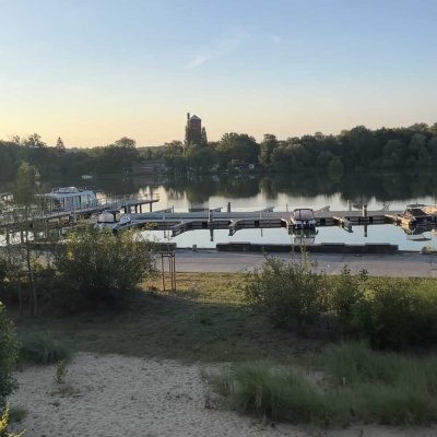 Erste Wasserlage 4-Zimmer-Wohnung mit Balkonterrasse und EBK in Potsdam