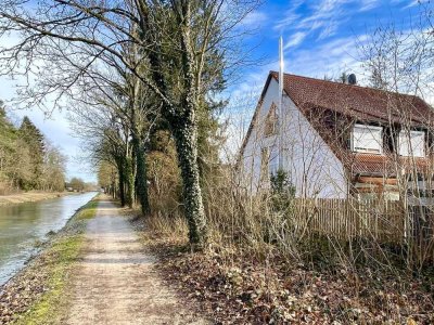 Moderne Doppelhaushälfte DIREKT am alten Kanal!