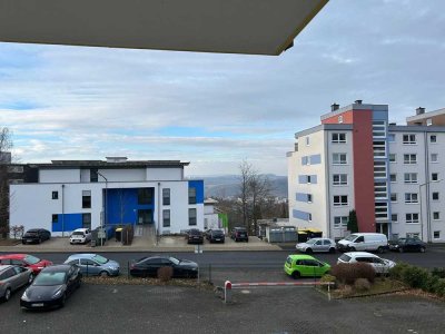 Schöne 2-Zimmer-EG-Wohnung mit Balkon und EBK in Siegen