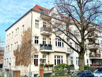 Historischer Charme trifft modernen Komfort: 2-3 Zi.-Altbauwhg. in Berlin-Pankow, Niederschönhausen