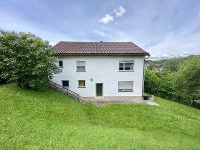 Zweifamilienhaus mit viel Potential und Blick über Wartenberg