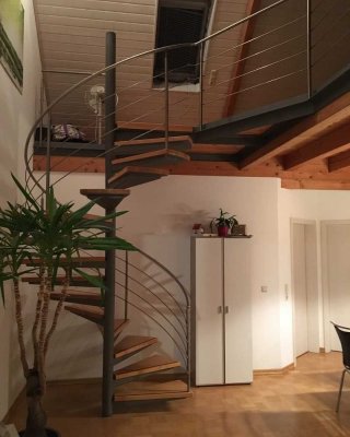 Attraktive und gepflegte 2-Zimmer-Galerie-Wohnung mit geh. Innenausstattung mit Balkon in Kehl