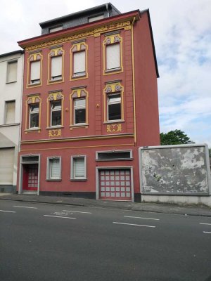 Aufgepasst, Mietwohnung im Stadtteil Rheydt von M´Gladbach! 2 Zi.,K.,D. & Bad mit Balkon auf 66qm.