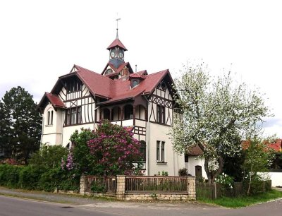 Villenschönheit - Wohnen im historischen Ambiente - Nutzung auch als Zweifamilienhaus möglich!