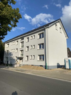 Erstbezug mit Balkon: Attraktive 2,5-Raum-Dachgeschosswohnung mit geh. Innenausstattung in Beckum