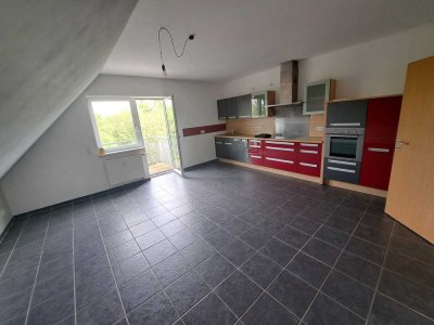 Freundliche 3,5-Zimmer-Maisonette-Wohnung mit Balkon, EBK und Stellplatz in Iserlohn