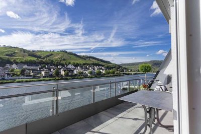 *vorgemerkt* Luxuriöse Dachgeschosswohnung mit Moselblick in bester Lage von Zell