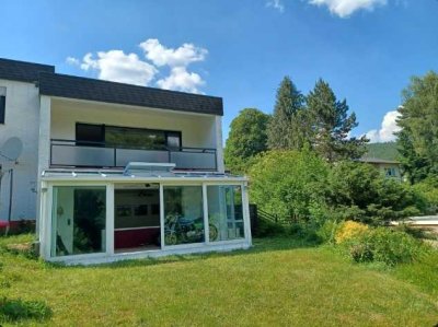 Helle 2 Zimmer-Eigentumswohnung mit Loggia und Garage