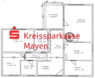 4-5 Zimmer-Erdgeschoßwohnung mit Garage / Carport und Gartenanteil