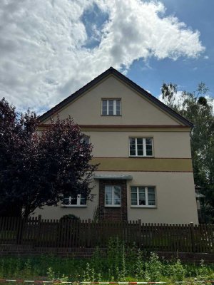 Erstbezug nach Sanierung: Exklusive 4-Zimmer-Maisonette-Wohnung mit geh. Innenausstatung