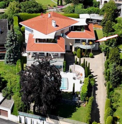 Sehr schöne Wohnung in Hanglage mit Seeblick