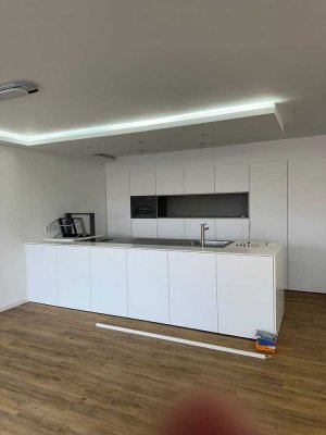 Erstbezug! Exklusive 4-Zimmer-Maisonette-Wohnung mit luxuriöser Innenausstattung mit EBK in Mannheim