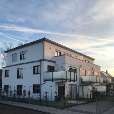 Exklusive 3 Zimmer-WHG mit Balkon