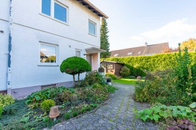 Großzügiges Reihenendhaus mit schönem Garten und Terrasse in ruhiger Lage von Dettenheim