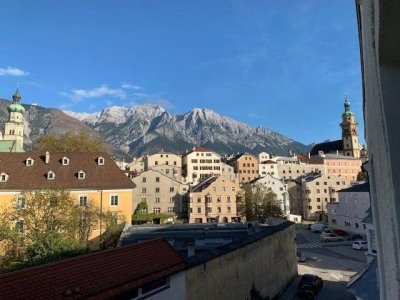 AUßERGEWÖHNLICHES WOHNJUWEL DACHGESCHOSSWOHNUNG Top W5 IM 3. + 4.OG EINES KERNSANIERTEN ALTSTADTHAUSES HALL, MÜNZERGASSE provisionsfrei vom Eigentümer