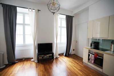 1010 Wien: Schöne 1-Zimmer Wohnung 44m² mit Schlafzimmer und Wohnküche am Fleischmarkt; € 988,- Miete