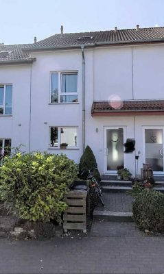 Schönes und vollständig renoviertes 5-Zimmer-Haus in Sarstedt am Sonnenkamp