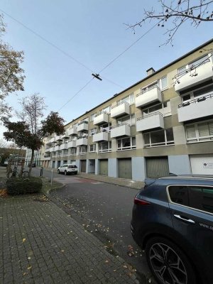 teilrenovierte schöne 2,5-Zimmer Maisonettewohnung in Wuppertal-Barmen mit Balkon