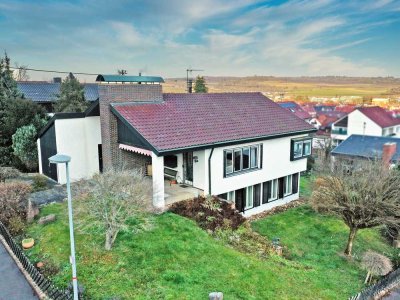 Freistehendes Einfamilienhaus mit grandioser Aussicht