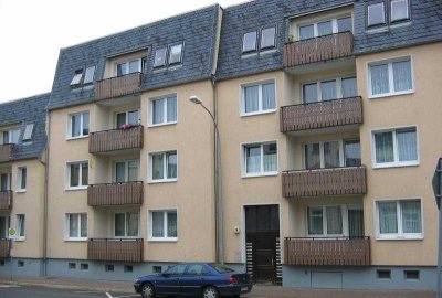 3-Raum-Wohnung mit Balkon im Zentrum von Zeulenroda