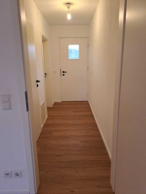 Stilvolle 3-Zimmer-Maisonettenwohnung mit kleinem Garten und EBK in Ingolstadt-Ringsee