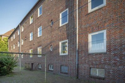 3-Zimmer-Wohnung iim Dachgeschoss mit Dusche in Wilhelmshaven - Nähe Stadtmitte !!!