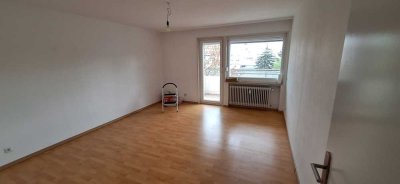 Geschmackvolle 2-Raum-Wohnung mit Balkon und EBK in Frankfurt am Main