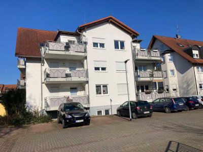 Sonnige  2 Zimmer Wohnung mit Balkon Provisionsfrei