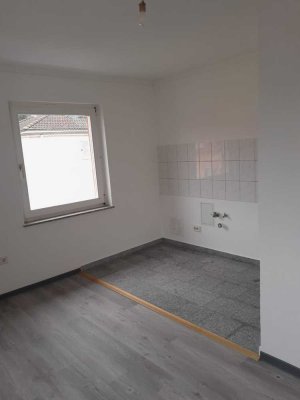 Schöne renovierte 2 Zimmer Wohnung  in Frankfurt - Sossenheim