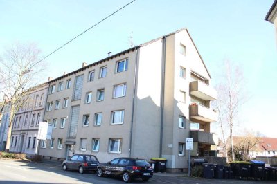 3,5 Zimmer-Wohnung mit Balkon in Altstadtnähe! (WBS erforderlich, max. 3 Personen)