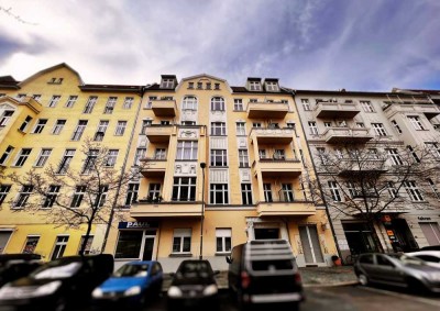 Bezugsfreie Altbau-Wohnung in charmanten Prenzlauer Berg - Klasse C - S-Bahn Greifswalder Straße