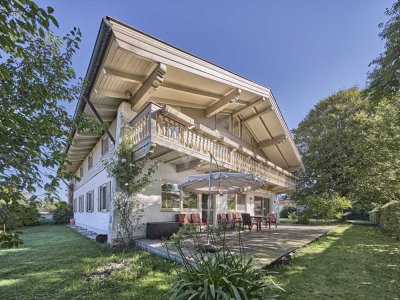 großzügiges außergewöhnliches Landhausdomizil in ruhiger Lage, 5 Min. zu Fuß an den Chiemsee